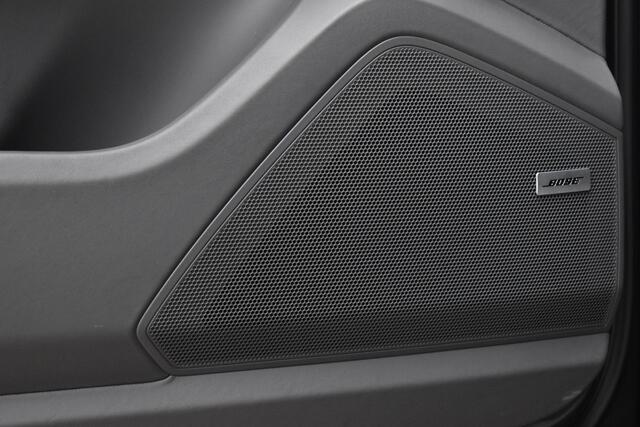 Porsche CAYENNE Coupé 3.0 E-Hybrid SportDesign Techart | Pano | ACC | 22'' Wielen | PDLS+ Matrix | Alcantara dakhemel | Matrix PDLS+ |