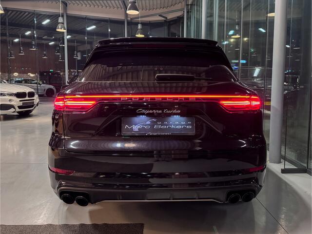 Porsche CAYENNE 4.0 Turbo, Burmester, Keramisch, Pano, 22", Softclose, Trekhaak.