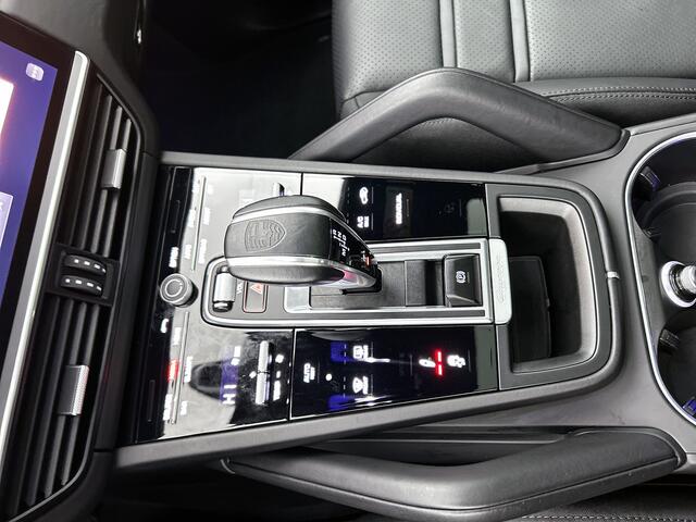 Porsche CAYENNE Coupé 3.0 E-Hybrid Sport Chrono, Carplay, Matrix, Bose