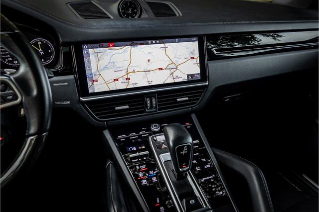 Porsche CAYENNE 3.0 E-Hybrid Massage Vierwielbesturing Soft Close Matrix Stoelventilatie