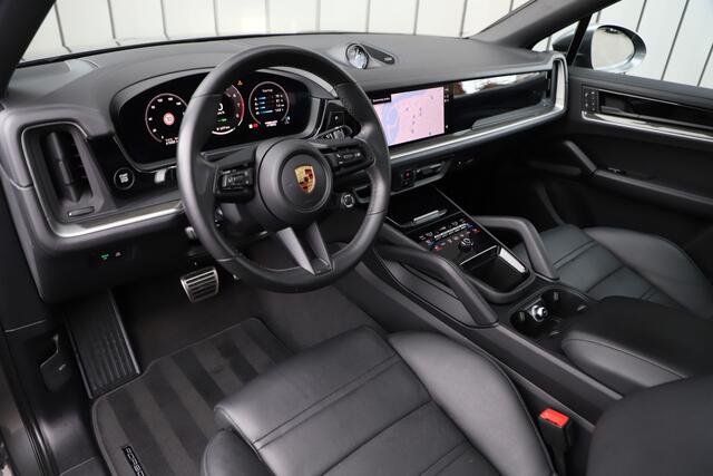 Porsche CAYENNE Coupé 3.0 E-Hybrid | 470PK | Achterasbesturing | Sport-design | Luchtvering | Sport-chrono | Matrix-led | Sfeerverlichting | NL-Auto | 2024.