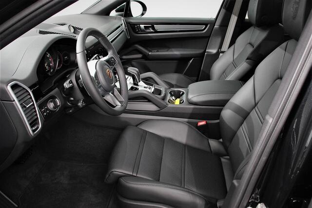 Porsche CAYENNE Coupé 3.0 E-Hybrid 476pk Platinum Edition | Leder | Panorama dak | Luchtvering | Comfortstoelen Electrisch | Navigatie | Climate Control