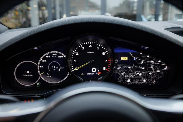 Porsche CAYENNE Coupé 3.0 E-Hybrid Platinum Edition Sport Design - Moonlight Blue - 360 view - Trekhaak