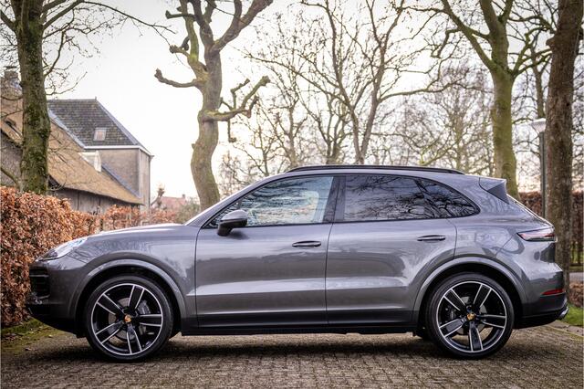 Porsche CAYENNE 3.0 22" Bose Standverwarming Panorama Trekhaak