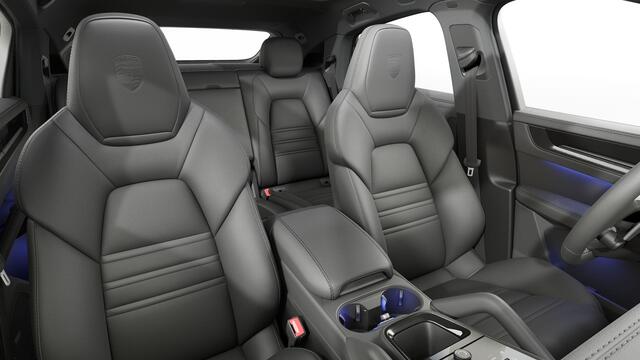 Porsche CAYENNE E-Hybrid Black Edition Coupé