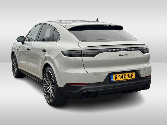 Porsche CAYENNE Coupé 3.0 E-Hybrid / Trekhaak / Panoramadak / 360Camera / Head-up / Achterasbesturing / Bose / Keyless / 22'' / Sportchrono / Sportuitlaat / Carbon intr. / DAB / Stoelverwarming / ACC