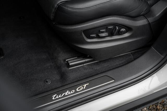 Porsche CAYENNE Coupé Turbo GT TechArt 880pk