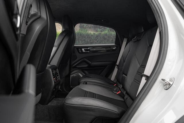 Porsche CAYENNE Coupé Turbo GT TechArt 880pk