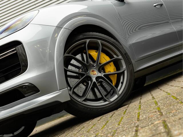 Porsche CAYENNE Coupé 4.0 Turbo S E-Hybrid - Pano - PCCB - Carbon Design Pakket - Head-Up - Luchtvering
