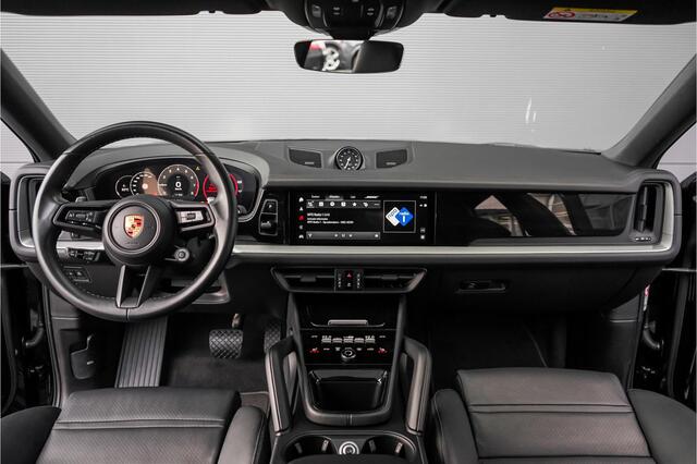 Porsche CAYENNE Coupé 3.0 E-Hybrid Sport Design Black Edition ACC HUD Luchtv Trekhaak