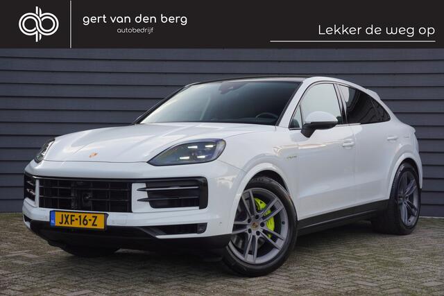 Porsche CAYENNE Coupé 3.0 E-Hybrid Black Edition - PANODAK - TREKHAAK - LUCHTVERING - BOSE -