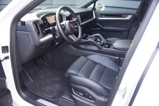 Porsche CAYENNE Coupé 3.0 E-Hybrid Black Edition - PANODAK - TREKHAAK - LUCHTVERING - BOSE -