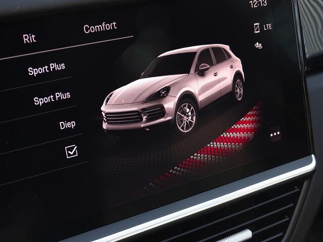 Porsche CAYENNE 3.0 E-Hybrid 462PK / Platinum Edit. / 2022 / 360°