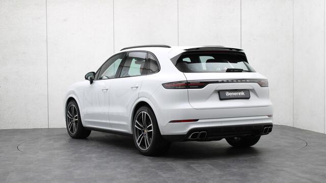 Porsche CAYENNE 4.0 Turbo | PSCB | Soft-Close | Trekhaak | PDCC | Led-matrix | Surround View