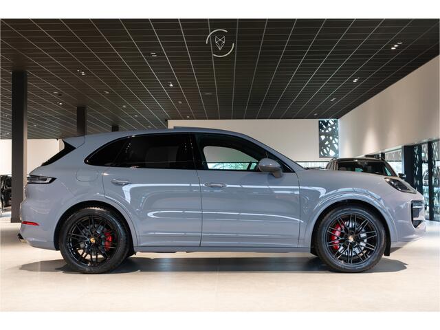 Porsche CAYENNE 3.0 E-Hybrid SportDesign|Passenger Display|21''|Luchtvering|HUD|ACC|Bose|18-voudig|Panorama|Stoelkoeling