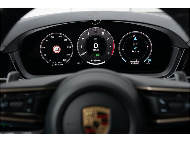 Porsche CAYENNE 3.0 E-Hybrid SportDesign|Passenger Display|21''|Luchtvering|HUD|ACC|Bose|18-voudig|Panorama|Stoelkoeling