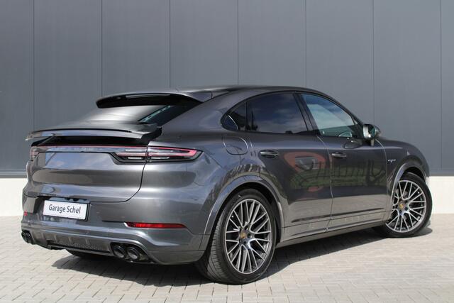 Porsche CAYENNE Coupé 3.0 E-Hybrid - Luchtvering - Sport Chrono - 360 Camera - Adapt Sportstoelen - Leder - Carplay/Android - Rijklaar