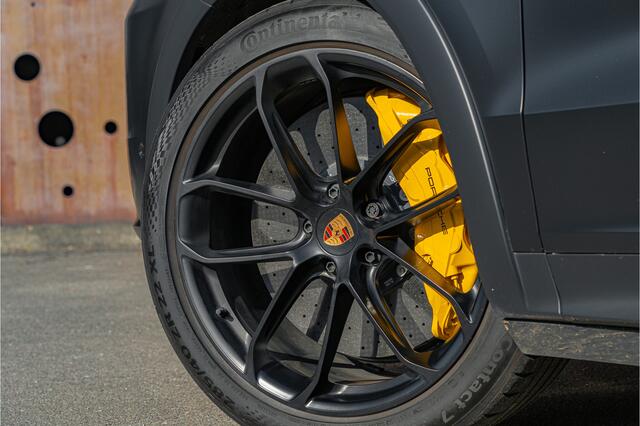 Porsche CAYENNE Coupé 4.0 Turbo E-Hybrid GT | PPF MAT | Bijrijdersdisplay | CARBON | PCCB | HUD