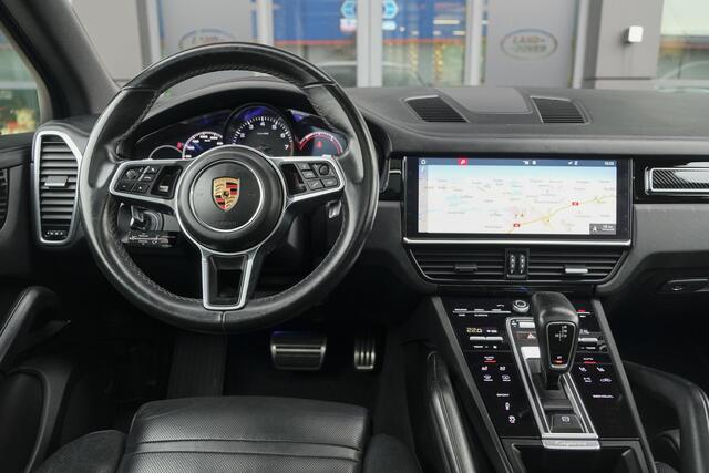Porsche CAYENNE S 2.9 S 441pk Panoramadak Trekhaak elektrisch Comfortstoelen Black edition Luchtvering DAB Sfeerverlichting
