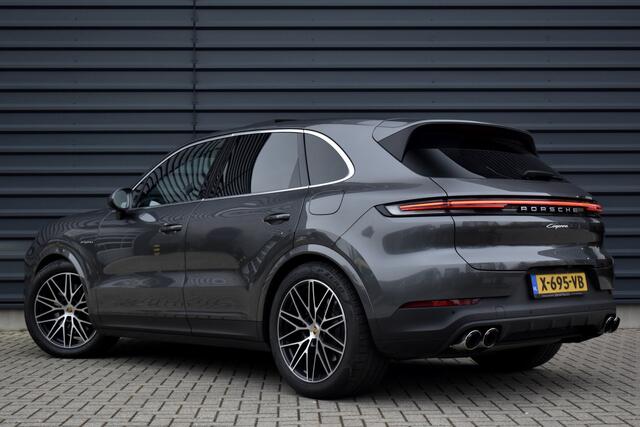 Porsche CAYENNE 3.0 E-Hybrid 470pk Sport Chrono | Pano | Matrix | ACC | 21'' Wielen | Bose | Trekhaak | Orig. NL |