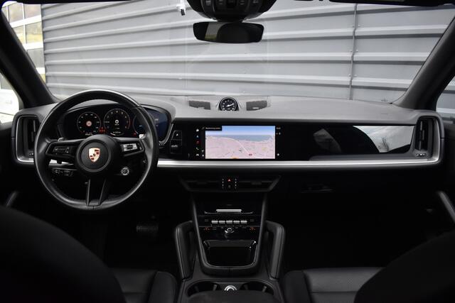Porsche CAYENNE 3.0 E-Hybrid 470pk Sport Chrono | Pano | Matrix | ACC | 21'' Wielen | Bose | Trekhaak | Orig. NL |