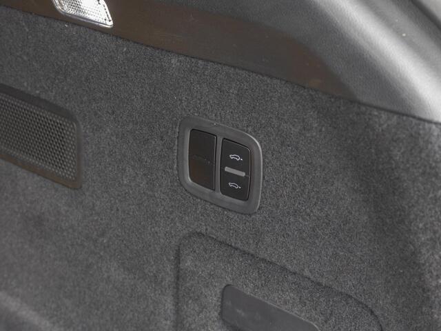 Porsche CAYENNE 3.0 E-Hybrid | Sport design | Bose | Dealer onderhouden | Apple CarPlay & Android auto