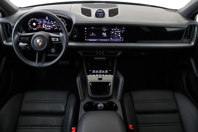Porsche CAYENNE 3.0 E-HYBRID -SPORT DESIGN|SPORT CHRONO|22"LM VELGEN|PANO-DAK|360 CAMERA|LUCHTVERING|TREKHAAK|DOLOMIETZILVER|MATRIX LED|ADAPT. CRUISE|SPORTSTOELEN