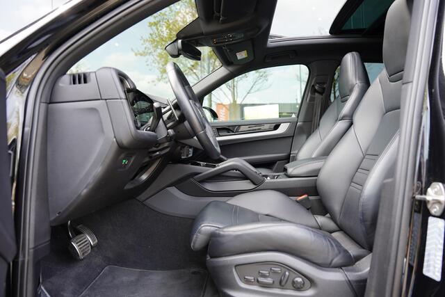 Porsche CAYENNE 3.0 S E-Hybrid Black Edition / Sport Uitlaat / Sport Design Pakket