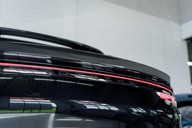 Porsche CAYENNE Coupé 4.0 Turbo GT | Carbon Pakket | BOSE Sound System | GT Design Wheels |