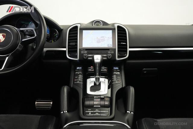 Porsche CAYENNE 3.0S E-Hybrid Platinum Edition | Pano | 360 |