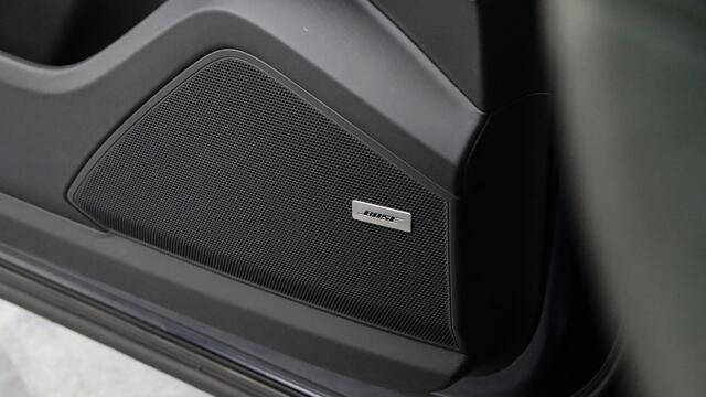 Porsche CAYENNE Coupé 3.0 E-Hybrid Black Edition SportDesign | Panoramadak | Soft-Close | InnoDrive | BOSE Sound | Trekhaak