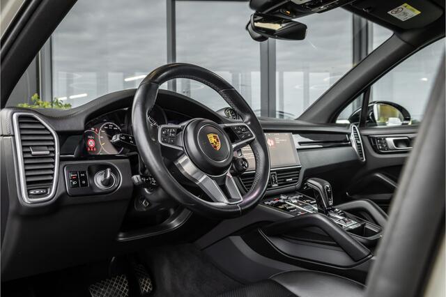 Porsche CAYENNE 3.0 E-Hybrid - Sport Chrono + | Panorama | PDLS+ | Bose | Luchtvering