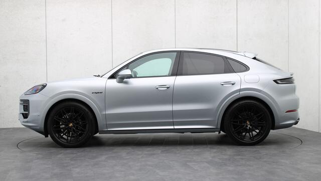 Porsche CAYENNE Coupé E-Hybrid SportDesign | Head-up | Sportuitlaat | BOSE Sound | Night-Vision | Trekhaak | Bijrijdersdisplay