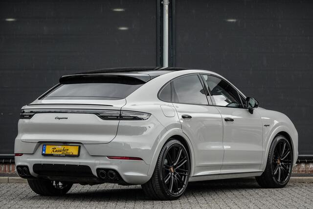 Porsche CAYENNE Coupé 3.0 E-Hybrid 462Pk Aut. | Platinum Edition | Luchtvering | Sport-Design Pakket | 360° Camera | Panoramadak | 22''