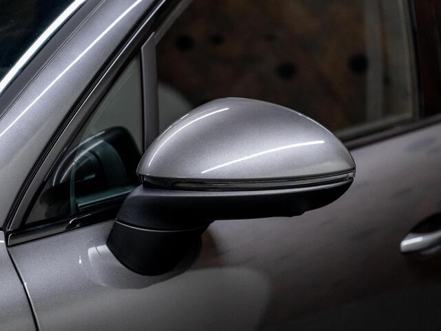 Porsche CAYENNE Coupé 3.0 E-Hybrid | SportDesign | 18-weg | ACC | Matrix | Luchtvering | 360° |
