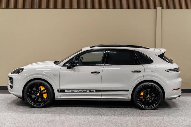 Porsche CAYENNE Turbo E-Hybrid ACHTERAS*SPDESIGN*HEADUP*SUITLAAT