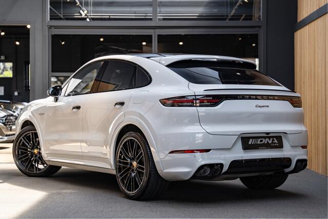 Porsche CAYENNE Coupé Sport Design Hybrid 3.0 E-Hybrid Platinum Edition