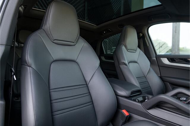 Porsche CAYENNE Coupé 3.0 S E-Hybrid Sport Design ACC Pano GTS Stoel 360 BijrijDisplay Head Up Matrix Memory Trekhaak
