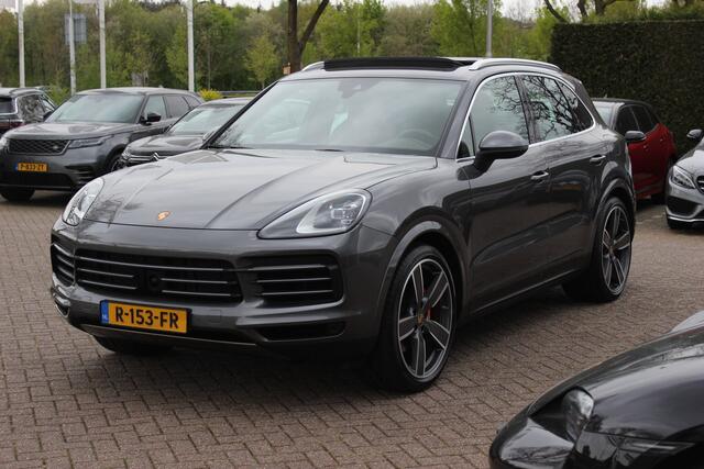 Porsche CAYENNE 3.0 E-Hybrid / Trekhaak / Panoramadak / Camera / Luchtvering / 22'' / Sportchrono / Bose / Stoelventilatie+Verwarming / Cruise Control
