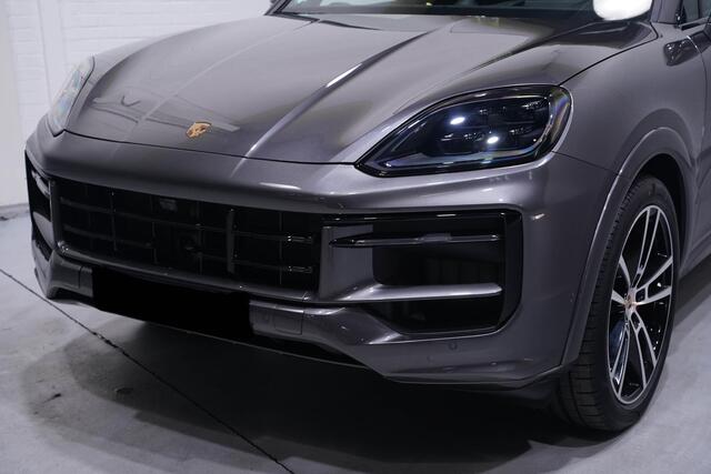 Porsche CAYENNE 4.0 V8 S ex bpm. pano-dak soft-close sportuitlaat luchtvering(PASM) electr.trekhaak stoelverwarming v+a en geventileerde voorstoelen exterieur-pakket DAB private-glas 22"lmv sport design sport-chrono Bose sounsystem 360-camera soft-close HUD ACC sportsto