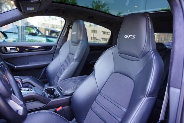 Porsche CAYENNE Coupé 4.0 GTS P.T.S. Goodwood Green TechArt