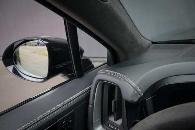 Porsche CAYENNE 4.0 Turbo E-Hybrid | TECHART | ADAPTIVE CRUISE | STOELVERKOELING & VERWARMING | TREKHAAK | PASSENGER DISPLAY | HEAD UP | BURMESTER | ACHTERASBESTURING |