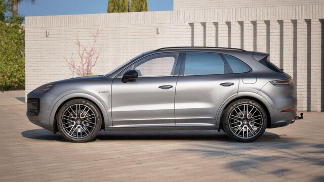 Porsche CAYENNE 3.0 E-Hybrid Black Edition SportDesign PANO|HEADUP|ACC|22INCH|SPORTSTOELEN|TREKHAAK