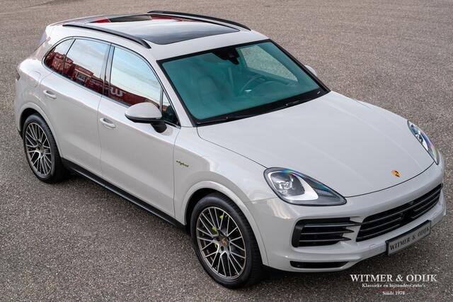 Porsche CAYENNE 3.0 E-Hybrid Platinum Edition Krijt/Kreide/Chalk