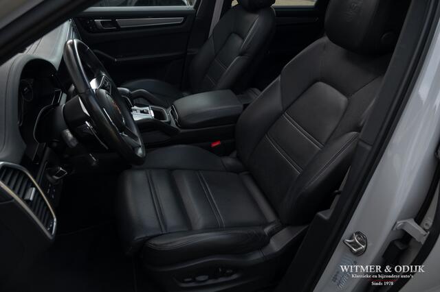 Porsche CAYENNE 3.0 E-Hybrid Platinum Edition Krijt/Kreide/Chalk
