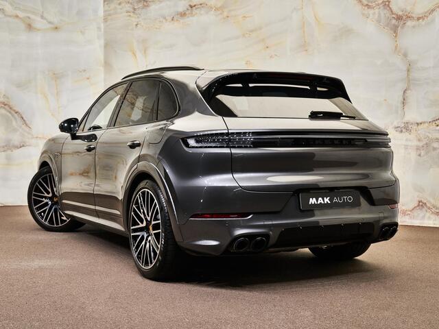 Porsche CAYENNE 3.0 E-Hybrid , Rear Seat Entertainment, pano, PDCC, SportDesign, 4W-best, Bose, luchtv., memory, bijrijdersdisplay, matrix-LED, tr.haak, 22", InnoDrive, HUD, NP186k