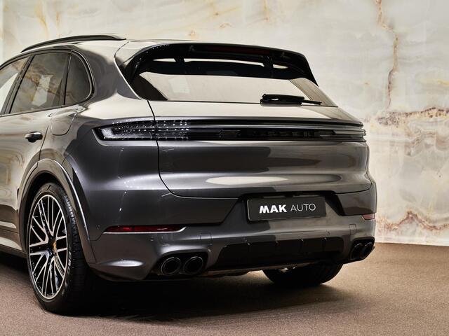 Porsche CAYENNE 3.0 E-Hybrid , Rear Seat Entertainment, pano, PDCC, SportDesign, 4W-best, Bose, luchtv., memory, bijrijdersdisplay, matrix-LED, tr.haak, 22", InnoDrive, HUD, NP186k