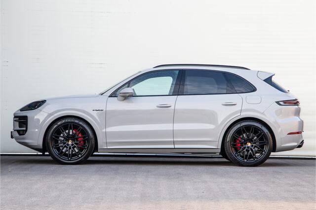 Porsche CAYENNE 3.0 E-Hybrid Sport-Design, Lederpakket, Passenger Display, Pano, Bose, Adapt. Cruise, Luchtvering