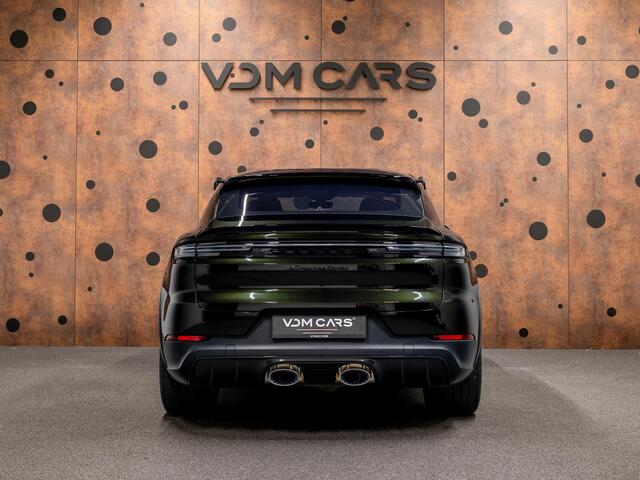 Porsche CAYENNE Coupé 4.0 Turbo E-Hybrid GT | PTS | Stiksel | Burmester | Achterasbest. | Bijrijdersdisp. | 18-weg | PDCC | Nachtzicht |