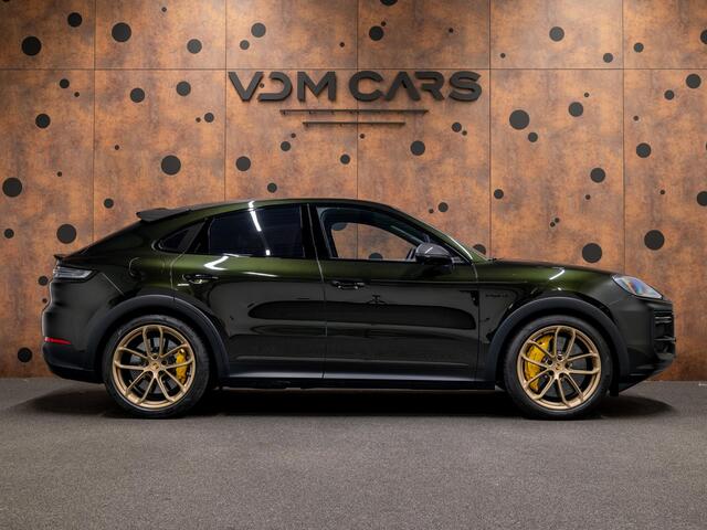 Porsche CAYENNE Coupé 4.0 Turbo E-Hybrid GT | PTS | Stiksel | Burmester | Achterasbest. | Bijrijdersdisp. | 18-weg | PDCC | Nachtzicht |